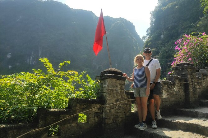 1 Day Luxury Tour in Bai Dinh, Trang An and Mua Cave From Hanoi - Price, practical details and who will enjoy it