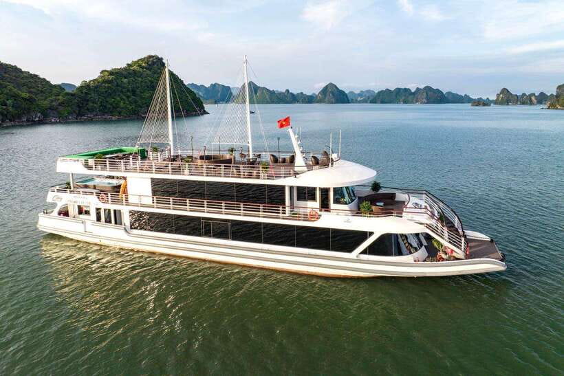 1-Day Tour Explore Unesco-recognized Ha Long Bay on Cruise - A long day that earns its place