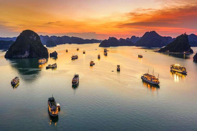 1-Day Tour Explore Unesco-recognized Ha Long Bay on Cruise - From Hanoi Old Quarter to Tuan Chau
