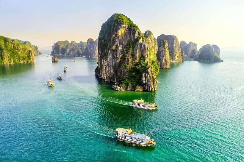 1-Day Tour Explore Unesco-recognized Ha Long Bay on Cruise - Inside Sung Sot Cave