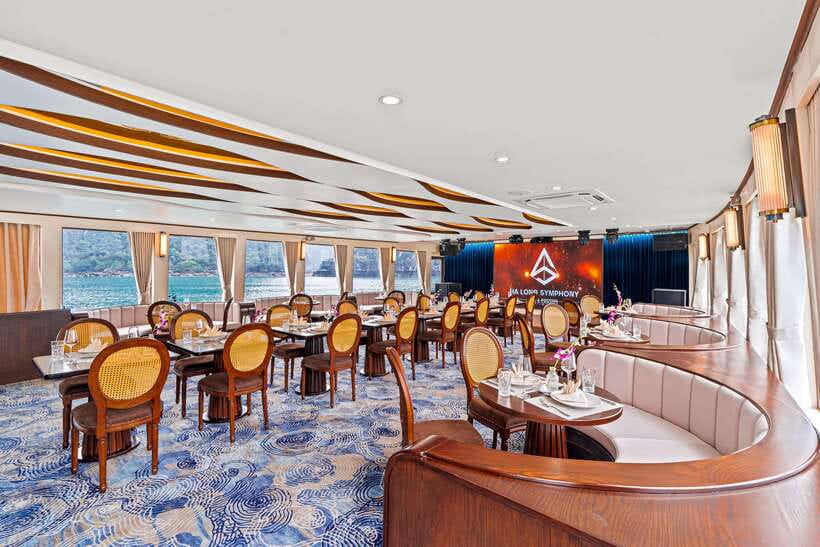1Day 5 Stars Cruise:Swimming,Hiking & Kayaking, - A kayak or bamboo boat into the lagoon