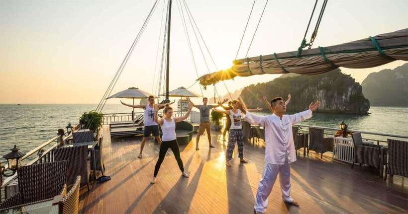 2-Day 1-Night Cruise:Visit Bai Tu Long Bay_ Less Touristic - Day one: Cap La by kayak, then an overnight at Cong Do