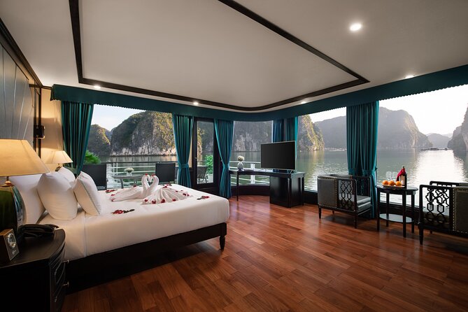 2-Day Luxury Halong Bay Aspira Cruise from Hanoi - Day one: boarding, lunch, and Lan Ha Bay