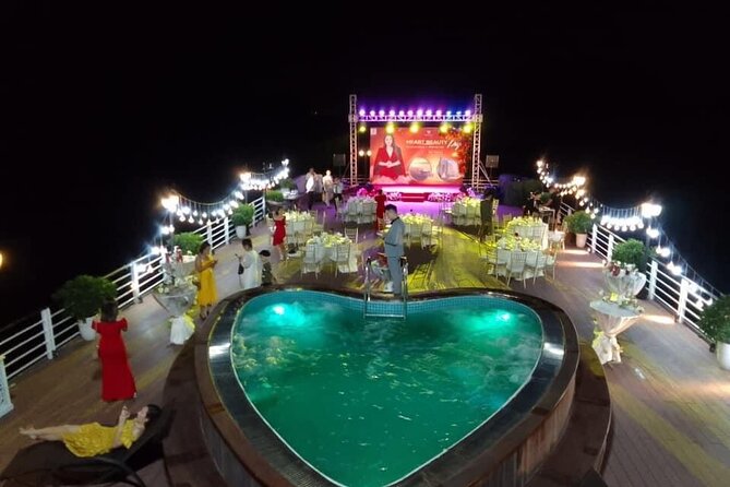 2-Day Luxury Halong Bay Aspira Cruise from Hanoi - Four meals, with generous portions