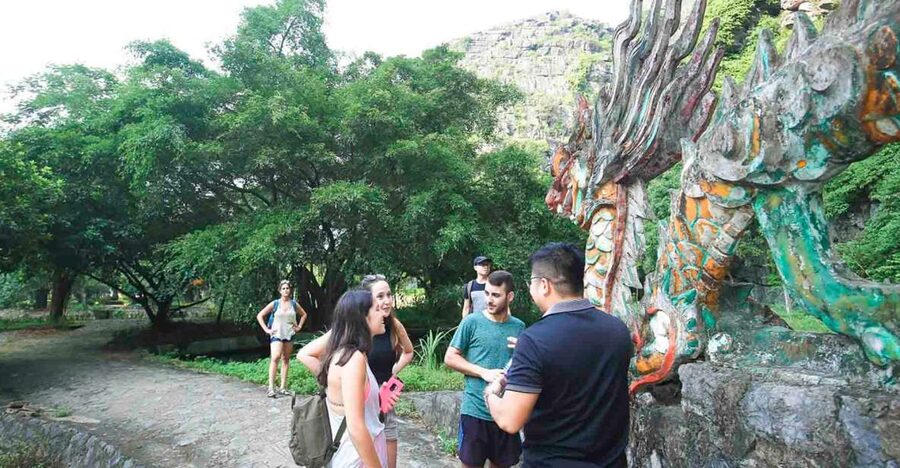 2 Day Ninh Binh: Hoa Lu/Bai Dinh- Trang An/Tam Coc- Mua Cave - What the guide adds