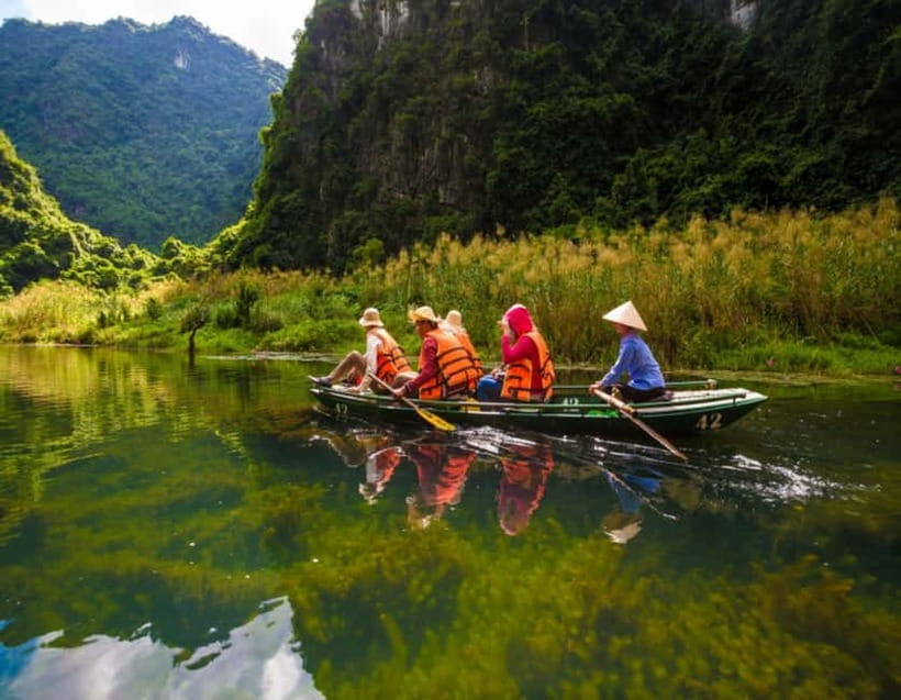 2-Day Ninh Binh Tour with Accommodation & Meals, Small Group - Hoa Lu: temples from Vietnam’s early capital