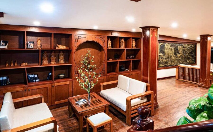 2-Day On 5 Star Cruise Halong Bay with Meals and Kayaking - Cave, beach, and emerald water