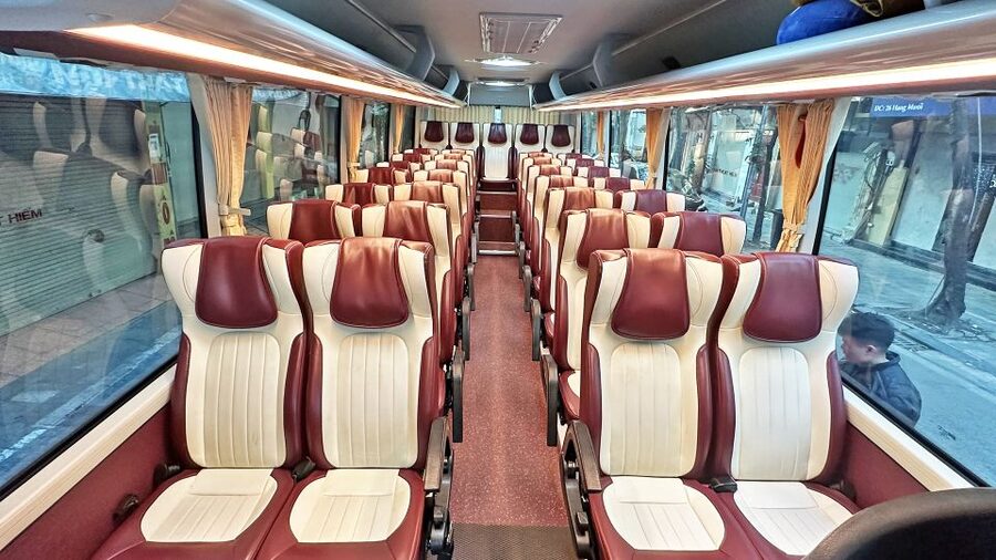 2-Day On 5 Star Cruise Halong Bay with Meals and Kayaking - Cabin comfort and the balcony question
