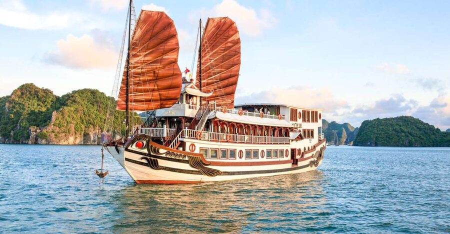 2-Day Royal Palace Ha Long Bay & Ti Top Island Cruise - Lunch among Ha Long Bay’s limestone towers