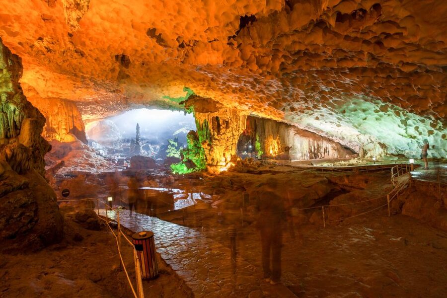 2-Day Royal Palace Ha Long Bay & Ti Top Island Cruise - Weather, water and realistic expectations