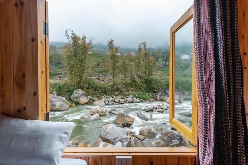 2-Day Sa Pa Ethnic Homestay Tour & Trek with Limousine Bus - Hanoi to Sa Pa: a long ride with a useful payoff