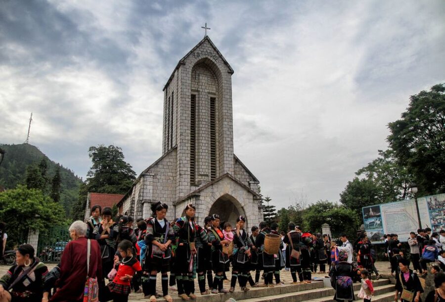 2-Day Sa Pa Ethnic Homestay Tour & Trek with Limousine Bus - Day two: bamboo forest and Giang Ta Chai