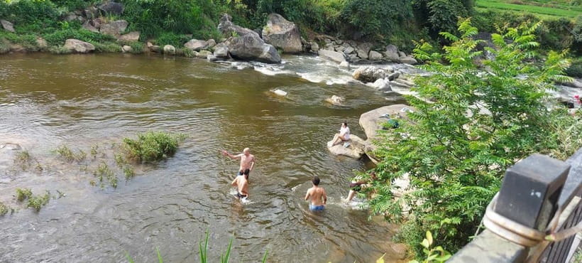 2-Day Sa Pa Ethnic Homestay Tour & Trek with Limousine Bus - What to bring for the mountain paths