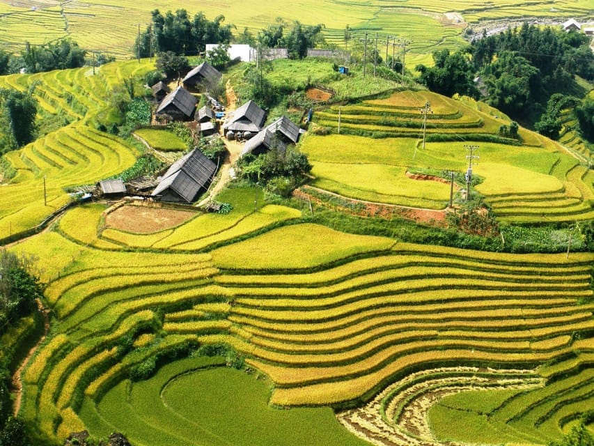 2-Day Sapa Tour - Overnight in Ta Van Village (All in One) - What to pack for Sapa’s changing weather