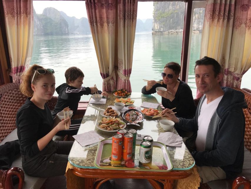 2-Day Traditional Cruise to Lan Ha Bay & Cat Ba Island - A two-day route from Hanoi to Cat Ba