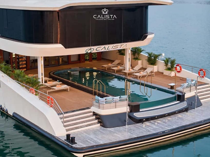 2D1N Halong Bay 6-Star Cruise: Fine Dining, Cave & Kayaking - A night on the bay, not just a boat ride