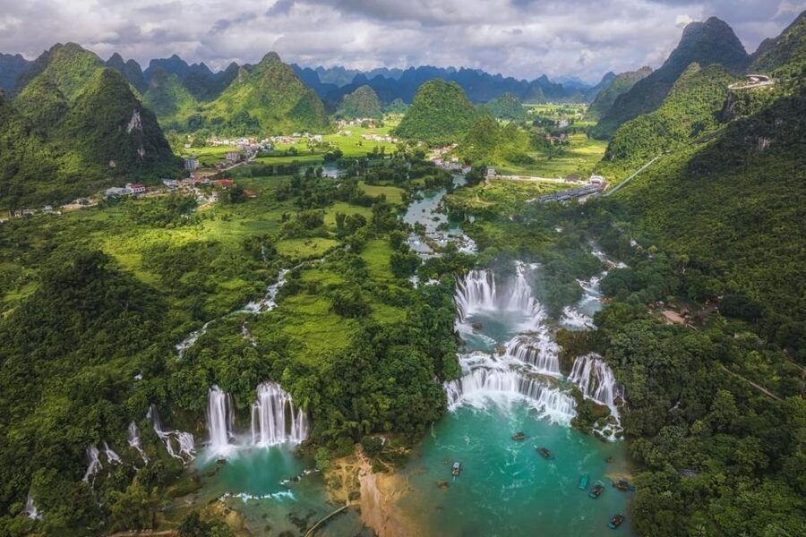 2Day Ban Gioc Waterfall Tour from Hanoi - A long road to the border