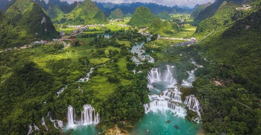 2Day Ban Gioc Waterfall Tour from Hanoi - Ban Gioc from the path and the water