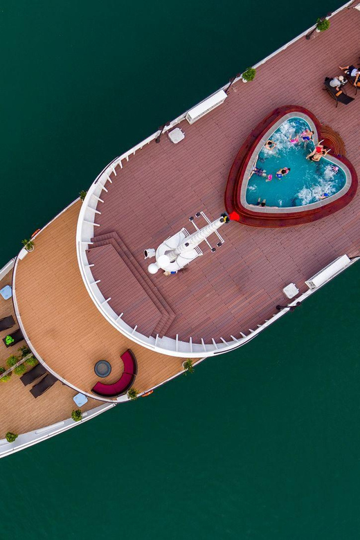 3-Day: 5-star Cruises Lan Ha & Halong Bay w/Viet Hai Village - Ba Trai Dao: Kayak, swim, or take it easy