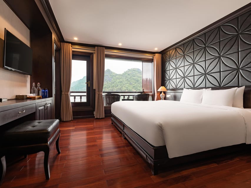 3-Day: 5-star Cruises Lan Ha & Halong Bay w/Viet Hai Village - Day 1: From Tuan Chau Wharf to the caves