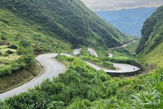 3-Day Ha Giang Loop Tour (small group with easy rider) - Day two: Nho Que River and Ma Pi Leng Pass