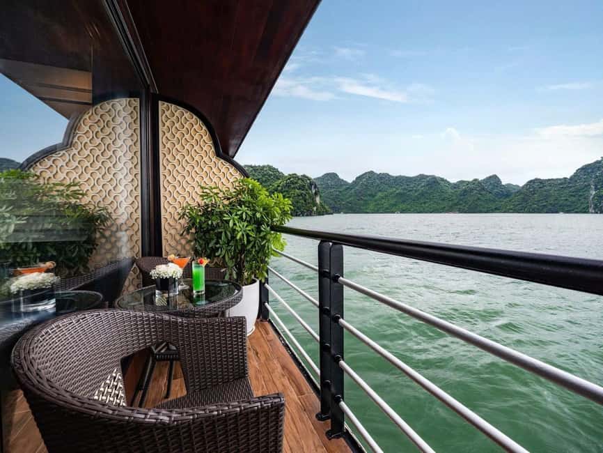 3-Day: Ha Long–Lan Ha Bay & Ninh Binh 5 Stars Cruise - A cabin balcony changes the cruise