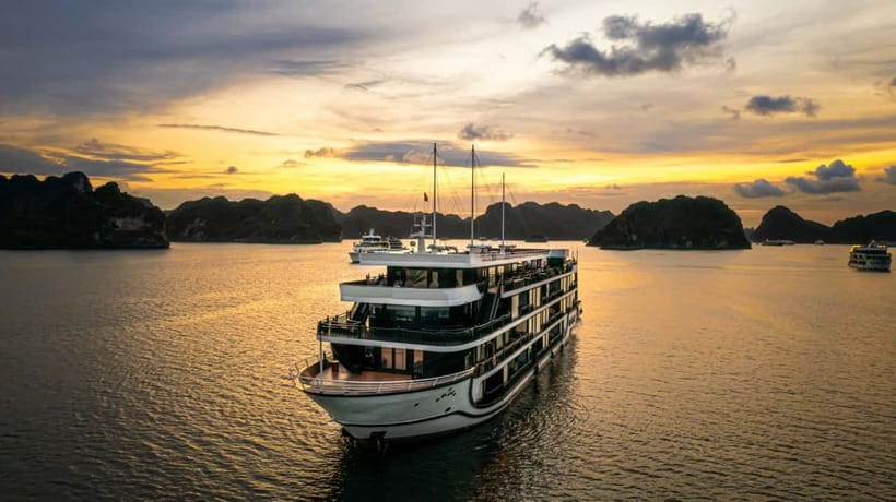 3 Day - Hanoi City Tour - Lan Ha Bay 5 Star Cruise & Balcony - The road to the bay takes planning