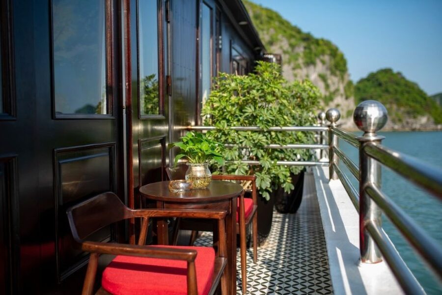 3 Day Hanoi - Ninh Binh - Halong Bay 5 Star Cruise & Balcony - Who should book this trip