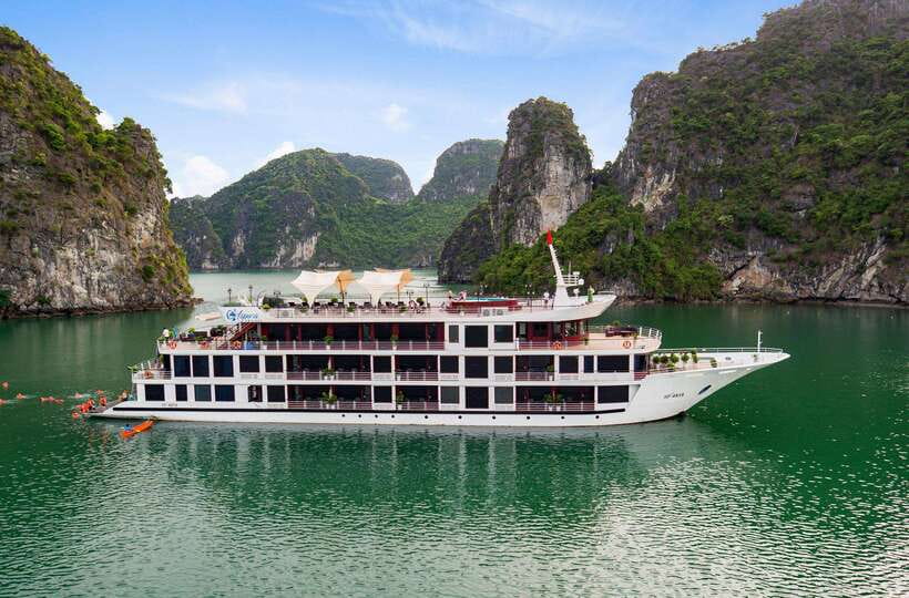 3-Day Lan Ha Bay & Viet Hai 5★ Cruise + Free Hanoi Pickup - Day three: a quiet finish before the harbor