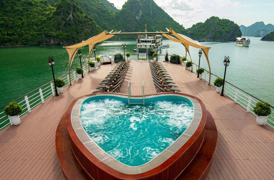 3-Day Lan Ha Bay & Viet Hai 5★ Cruise + Free Hanoi Pickup - Who should choose the two-night cruise?