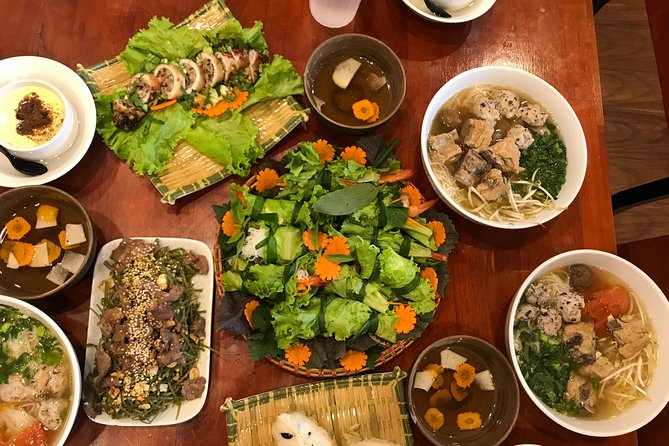 5 Traditional Dishes Hanoi Cooking Class with Market Trip - The meal is part of the lesson