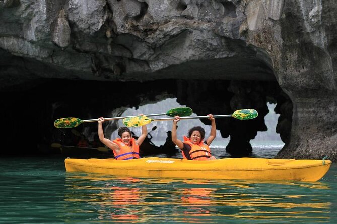 6 Hour Cruise in Hanoi - Luon Cave: paddle or ride in a bamboo boat