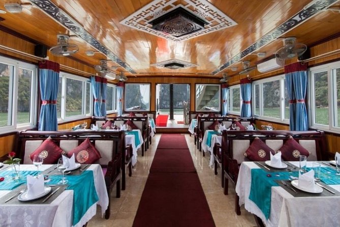 6 Hour Cruise in Hanoi - The road from Hanoi to Ha Long Bay