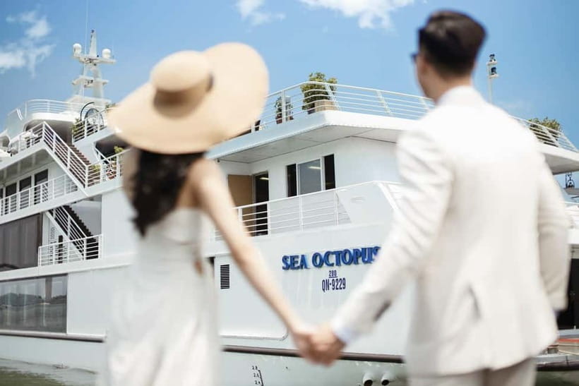 7 hours to discover HaLong Bay on Luxury Day Cruise - Choose your Luon Cave outing