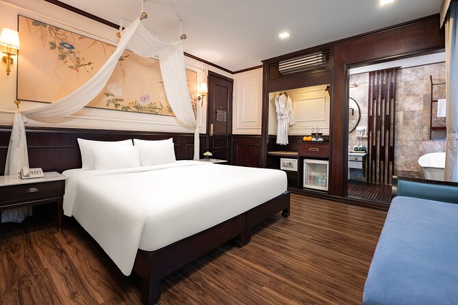 Amanda Cruise - Ha Long, Lan Ha Bay - All Inclusive 2D1N & 3D2N - Day one: island views, kayaking, and time on the water