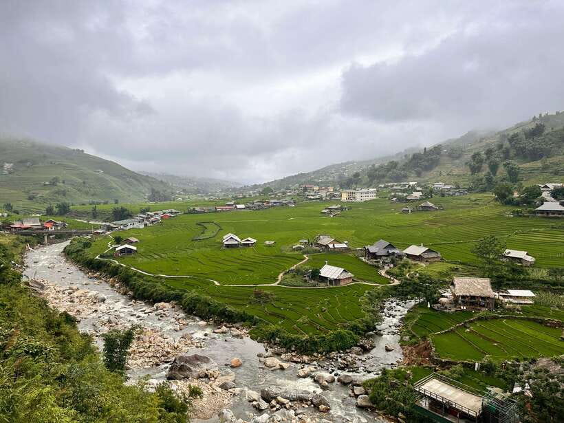 AUTHENIC 2D1N Trek & Bungalow Retreat with Dinh Hmong Family - Starting in Sapa and heading into Muong Hoa Valley