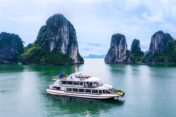 Best Halong 5 star Day Trip, inclusive,buffet,cave,kayak,transfer - Who Will Enjoy This Full-Day Trip