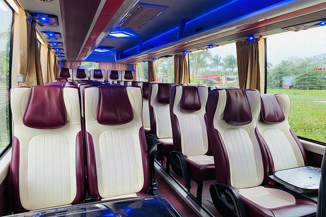 Bus Ha Noi to Cat Ba island - On the road: comfort, bags, and Wi-Fi