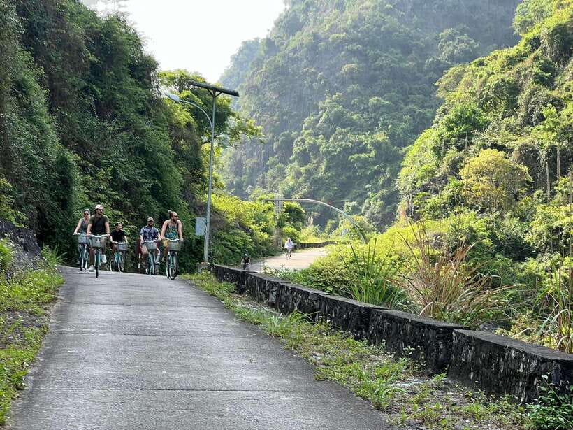 Cat Ba: Lan Ha, HaLong bay full day- biking, kayaking, lunch - Who should book this trip?