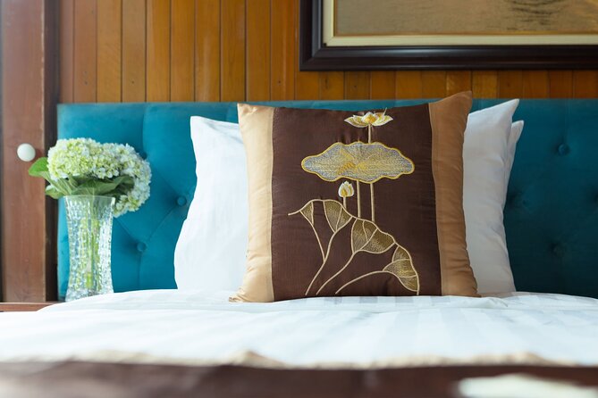 CozyBay Boutique 2D1N Kayak, Swiming ,Titop, Cave, Expressway way - Sunrise, the pearl farm and the return to Hanoi