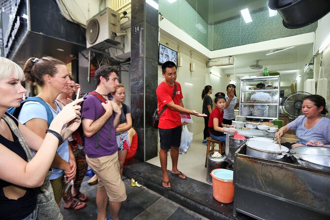 Eat Like a Local: Hanoi Street Food Adventure - Walk the Old Quarter, tasting Hanoi classics