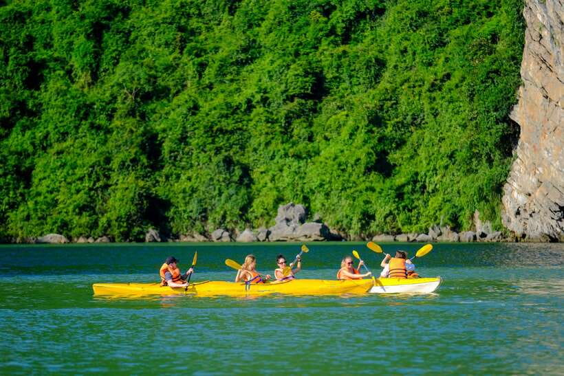From Hanoi: 2-Day Halong Sapphire Cruise with Balcony Cabin - Early morning: Tai Chi and a quieter bay