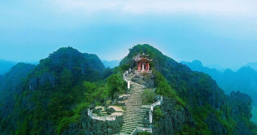 From Hanoi: 2-Day Ninh Binh Tour with Ha Long Bay Cruise - Two days, two ways to see northern Vietnam