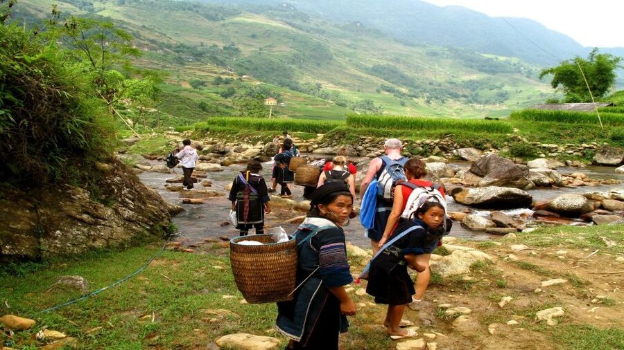From Hanoi: 2-Day Overnight Sapa Tour by Limousine - Who should book this Sapa trip?