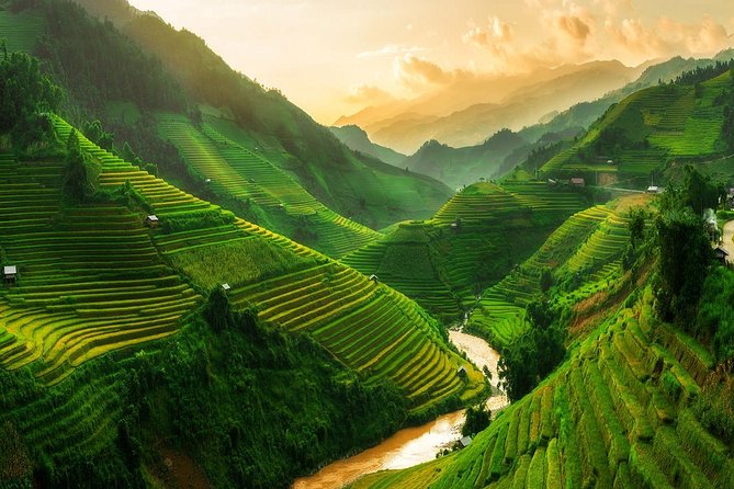 From Hanoi: 2-Day Overnight Sapa Tour by Luxury Van Limousine - The long ride from Hanoi to Sapa