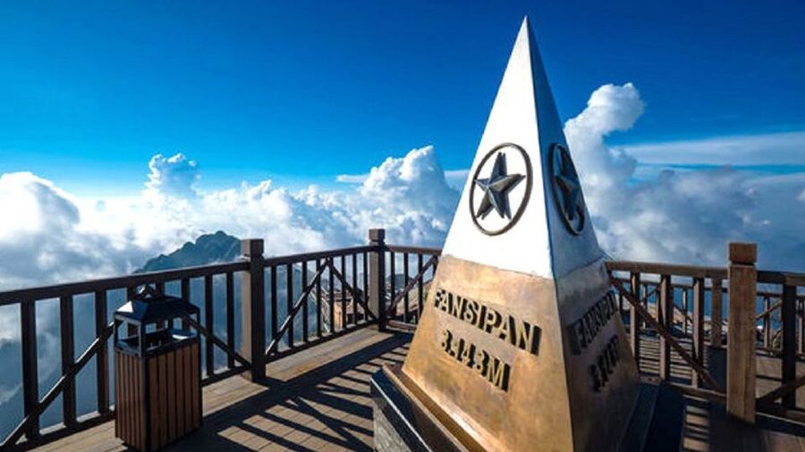 From Hanoi: 2-Day Sapa Limo Bus Tour & Fansipan Peak Visit - Sapa after the walk: A little time on your own