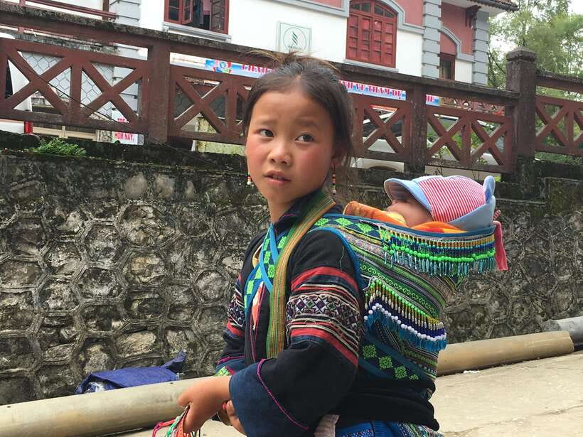 From Hanoi: 2-Day Sapa Trek Tour - Luxury Limousine Transfer - What makes this trip feel local