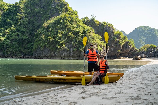 From Hanoi: 2D1N Ha Long Bay Deluxe Cruise with Bus Limousine - What $200 covers, and what it does not
