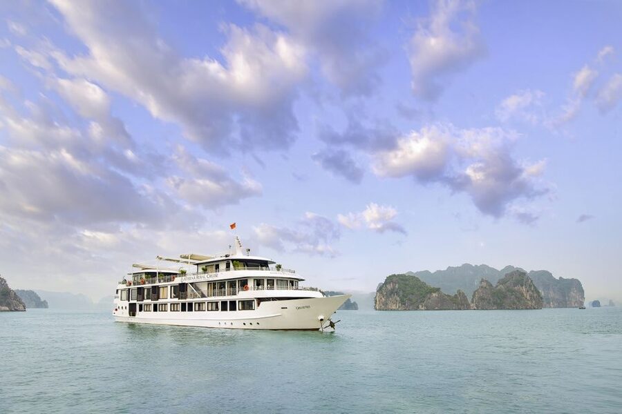 From Hanoi: Ha Long Bay 3-Day 5 Star Cruise with Balcony - A three-day cruise, not three nights