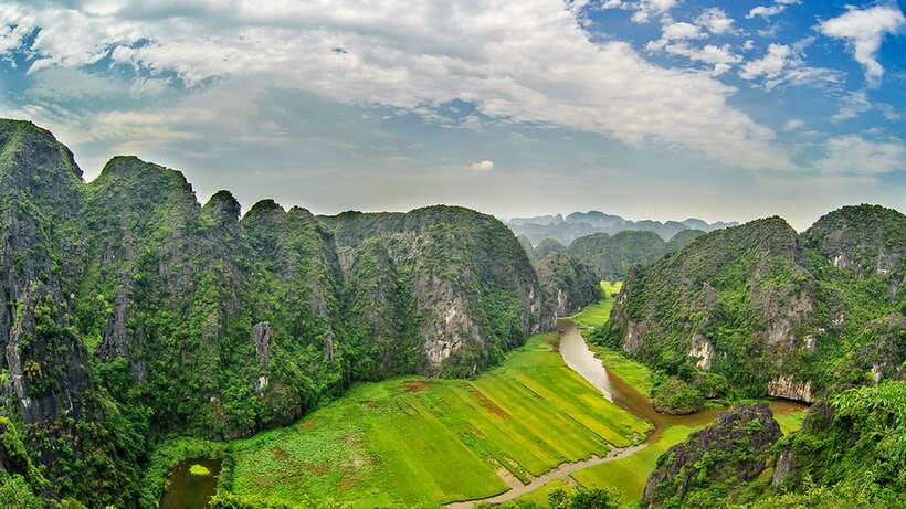 From Hanoi: Hoa Lu/Bai Dinh-Tam Coc/Trang An-Mua Cave Tours - Should you book it?